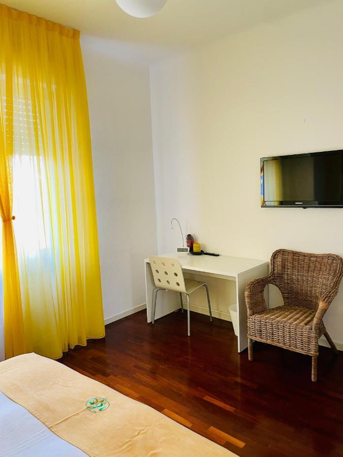 Hotel Via Padova 165 Milán Exterior foto